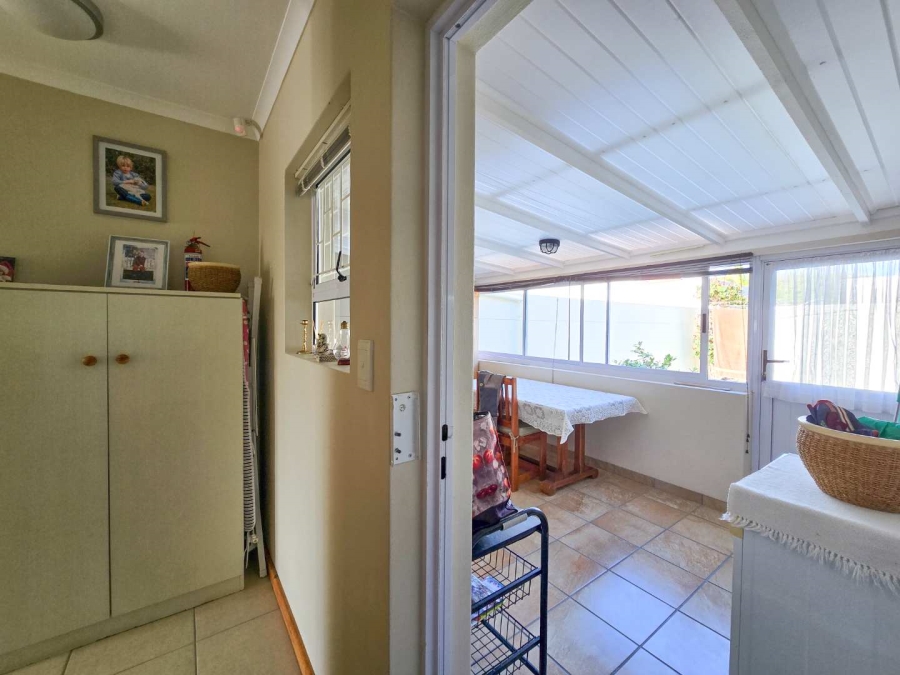4 Bedroom Property for Sale in Stilbaai Wes Western Cape